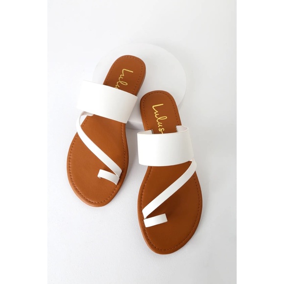 Lulus Shoes - NWT Lulu’s Avena White Flat Sandals